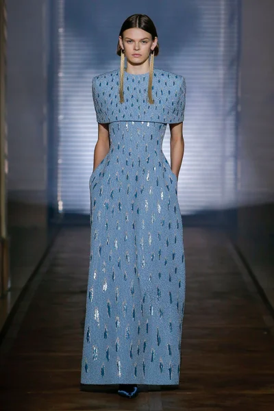Look 35